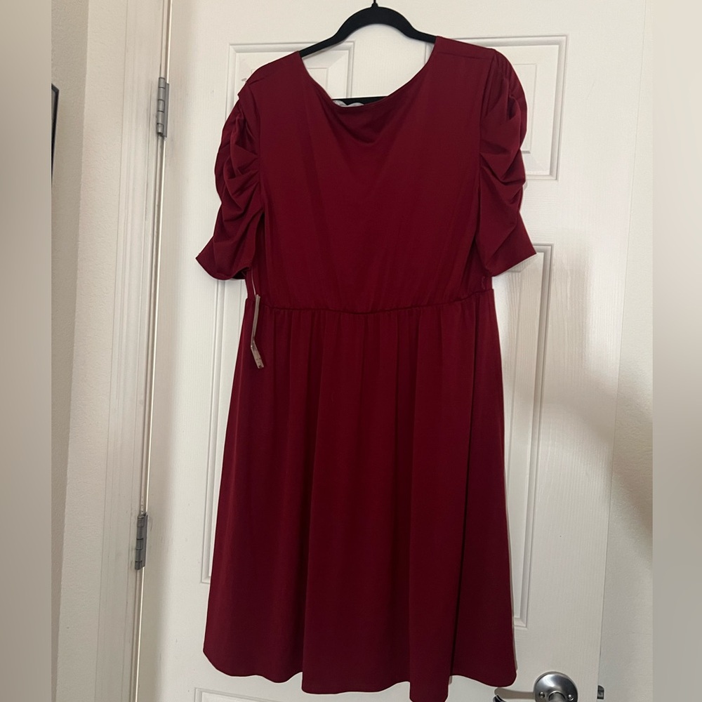 Women’s XL Elegant Burgundy Dress - Picture 3 of 3